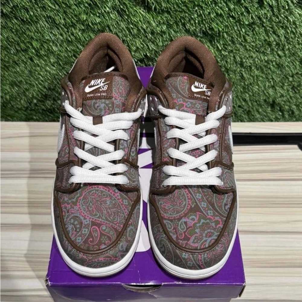Nike SB Brown Paisley Sneakers - Picture 9 of 9